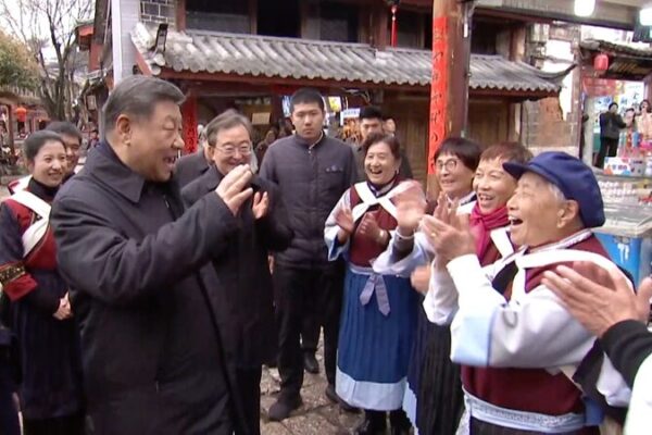 Xi Explores Lijiang Old Town, Embraces Cultural Heritage Xi_Explores_Lijiang_Old_Town__Embraces_Cultural_Heritage