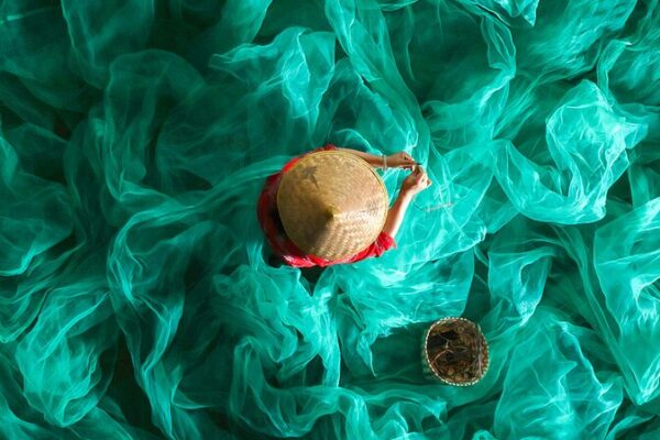 Xiapu Fisherwoman Revives Coastal Tradition Xiapu_Fisherwoman_Revives_Coastal_Tradition