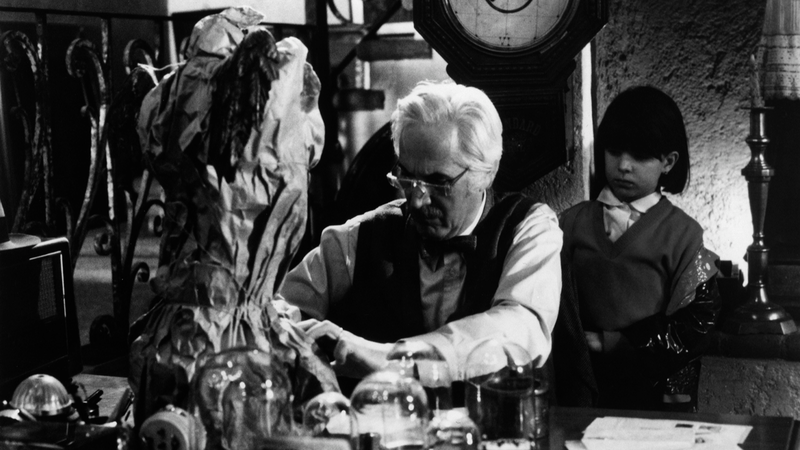 1LBZKJPL7L9SAZDUL7C6 - My Global News: Voices of a New Era How Guillermo del Toro’s Cronos Redefined Mexican Horror