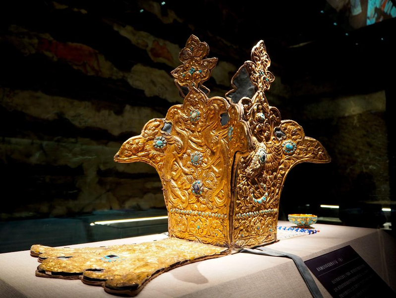 8th_Century_Tibetan_Crown_Shines_Again_After_Two_Year_Restoration - My Global News: Voices of a New Era 8th_Century_Tibetan_Crown_Shines_Again_After_Two_Year_Restoration