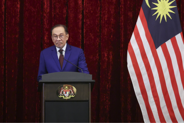 ASEAN Stands Firm: Malaysian PM Calls for Unity Against U.S. Tariffs ASEAN_Stands_Firm__Malaysian_PM_Calls_for_Unity_Against_U_S__Tariffs
