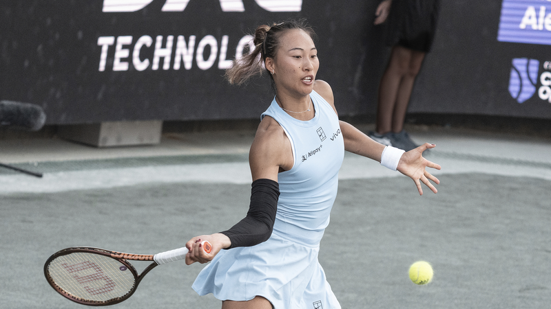 Alexandrova_Beats_Zheng_in_Charleston_Open_Quarterfinal