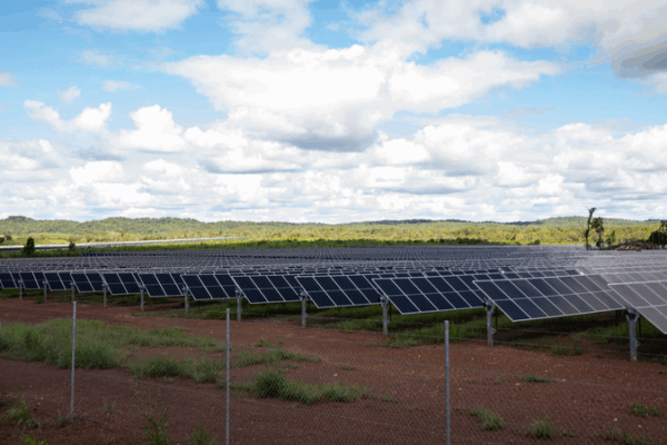 Australian Researchers Unveil Eco-Friendly Solar Cell Breakthrough Australian_Researchers_Unveil_Eco_Friendly_Solar_Cell_Breakthrough
