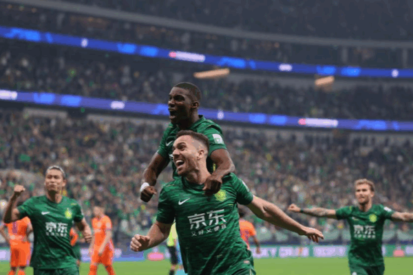 Beijing Guoan Rally to Defeat 9-Man Shandong 6-1 in CSL Thriller Beijing_Guoan_Rally_to_Defeat_9_Man_Shandong_6_1_in_CSL_Thriller
