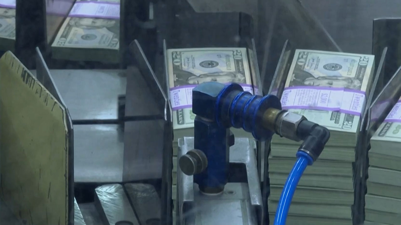 Capital_Shifts_East_as_U_S__Dollar_Stumbles