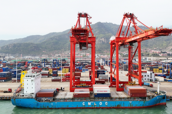 China Exports: ‘Sky Won’t Fall’ Amid Global Challenges China_Exports___Sky_Won_t_Fall__Amid_Global_Challenges