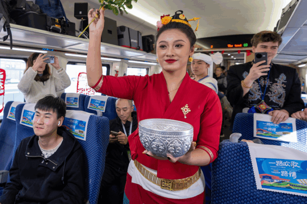 China-Malaysia Win-Win: BRI Sparks Global Growth China_Malaysia_Win_Win__BRI_Sparks_Global_Growth