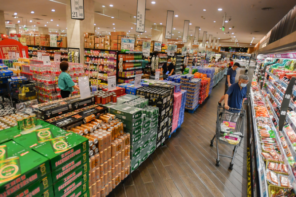 China_s_Retail_Revolution__Exporters_Pivot_Amid_Tariff_Challenges