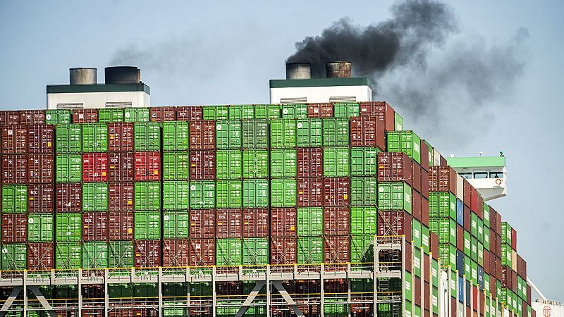 Chinese_Mainland_Imposes_34__Tariff_on_U_S__Imports video poster