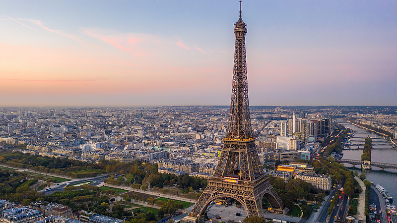 Eiffel_Tower__Legacy_of_Innovation_Born_at_the_1889_Expo