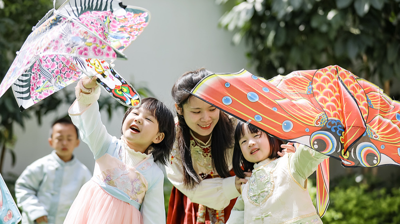 Global_Kite_Flying__Celebrating_Tradition_and_Culture