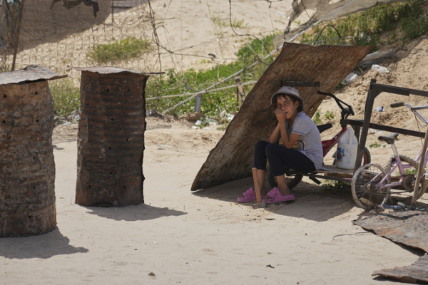 Israeli Forces Encircle Rafah Amid Mass Evacuations Israeli_Forces_Encircle_Rafah_Amid_Mass_Evacuations