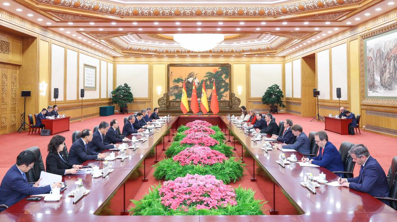 Premier_Li_Blasts_U_S__Tariffs__Urges_Global_Cooperation