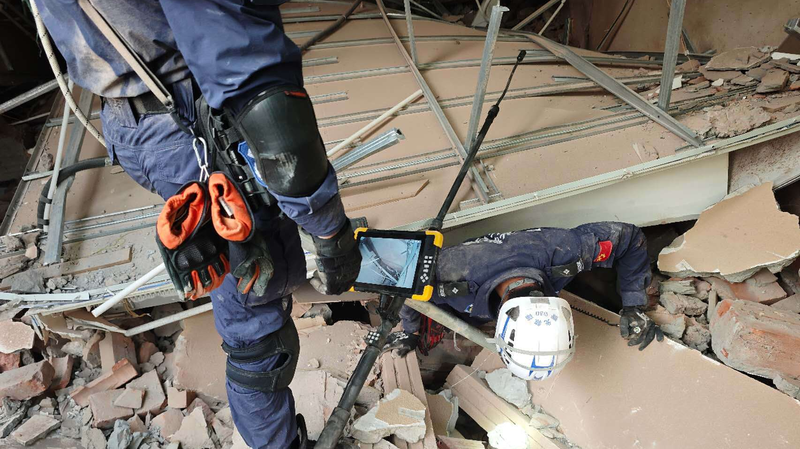 Rescue_Efforts_in_Mandalay_Save_Over_400_Amid_Myanmar_Quake