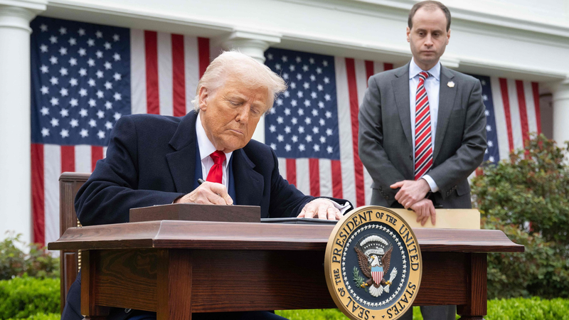 Tariff_Tussle__Experts_Warn_U_S__Economic_Self_Sabotage