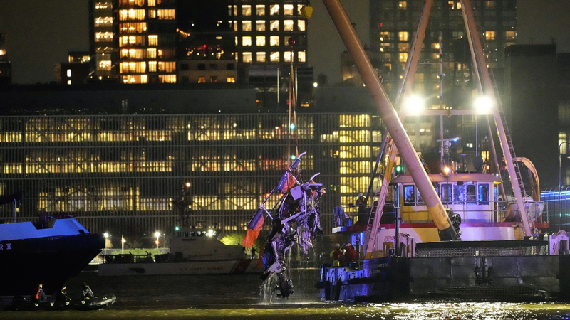 Tragic_Helicopter_Crash_in_NYC_Claims_6_Lives_poster - My Global News: Voices of a New Era Tragic_Helicopter_Crash_in_NYC_Claims_6_Lives video poster