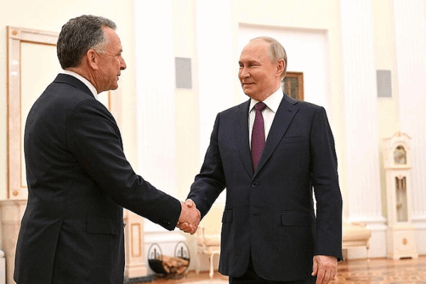 US Envoy Meets Putin, Trump Says Ukraine Deal “Very Close” US_Envoy_Meets_Putin__Trump_Says_Ukraine_Deal__Very_Close_