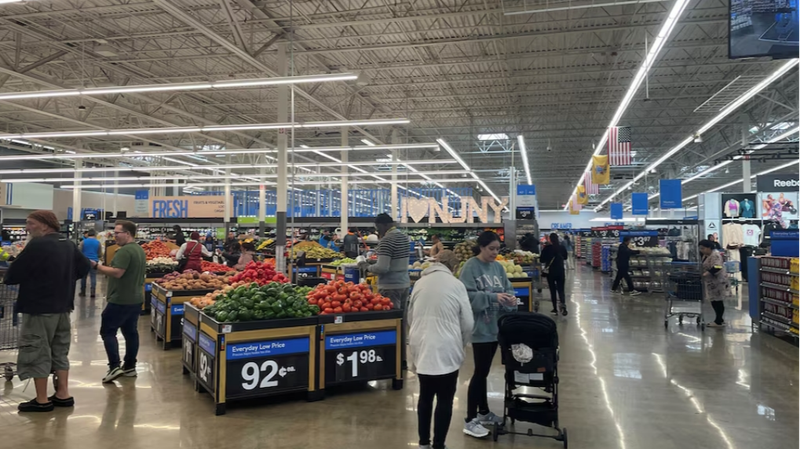 US_Shoppers_Stockpile_Ahead_of_New_Tariffs