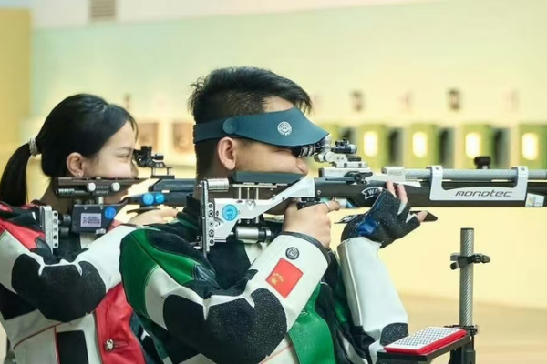 Wang___Song_Dominate_10m_Air_Rifle_Mixed_Team_at_ISSF_World_Cup