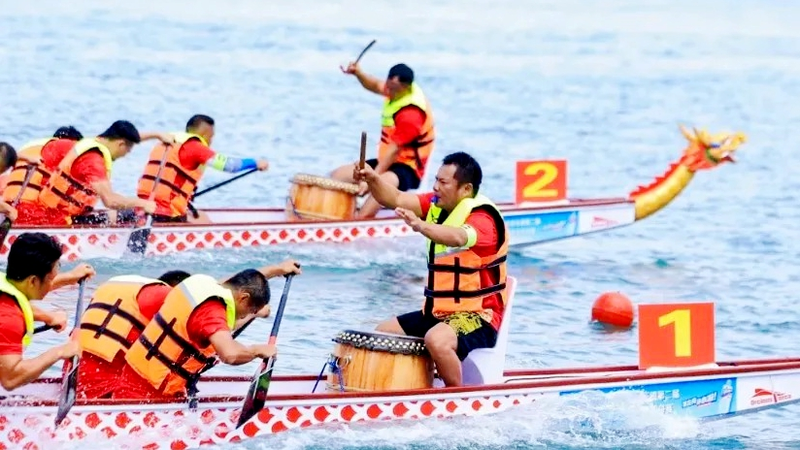 2025_Hainan_Dragon_Boat_Invitational_Makes_a_Splash_on_Festival_Day video poster
