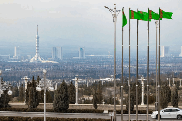 Ashgabat: Turkmenistan’s White City Shines on the Silk Road Ashgabat__Turkmenistan_s_White_City_Shines_on_the_Silk_Road