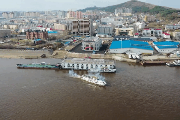 China-Russia River Ferry Sets Sail for 2025 Summer Season China_Russia_River_Ferry_Sets_Sail_for_2025_Summer_Season video poster