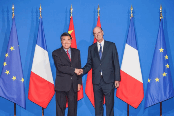 China and France Deepen Economic Ties at Paris Dialogue China_and_France_Deepen_Economic_Ties_at_Paris_Dialogue