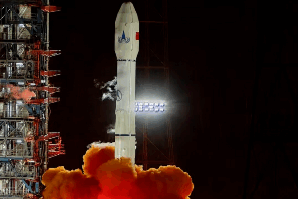 China’s Tianwen-2 Probe Blasts Off to Sample Asteroid and Explore Comet China_s_Tianwen_2_Probe_Blasts_Off_to_Sample_Asteroid_and_Explore_Comet
