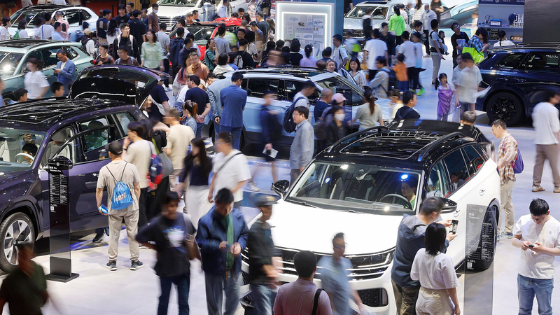 Chinese Mainland Auto Market Surges with EV Boom in April 2025 Chinese_Mainland_Auto_Market_Surges_with_EV_Boom_in_April_2025
