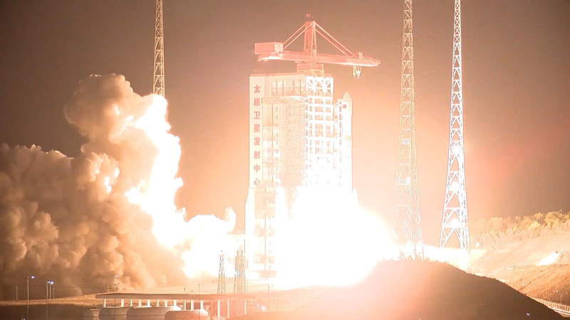 Chinese_Mainland_Launches_Yaogan_40_02_Remote_Sensing_Satellites video poster