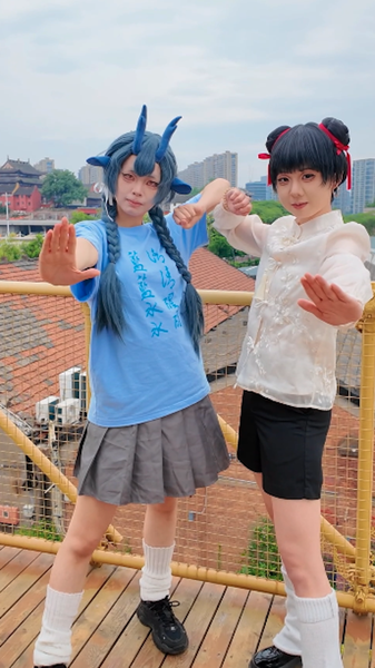 Cosplayers_Spark_Chinese_Animation_Boom_at_CPOPwave_Expo video poster