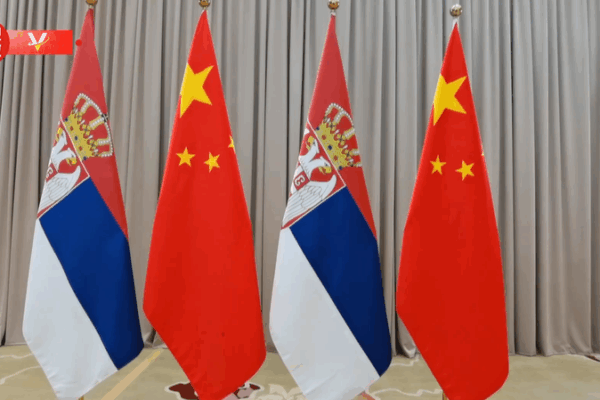 Xi Meets Serbia’s Vucic in Moscow at 80th Victory Commemoration Xi Meets Serbia’s Vucic in Moscow at 80th Victory Commemoration