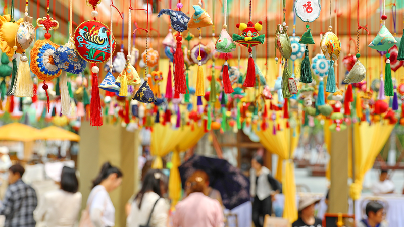 Dragon Boat Festival’s Ancient Health Wisdom Dragon_Boat_Festival_s_Ancient_Health_Wisdom