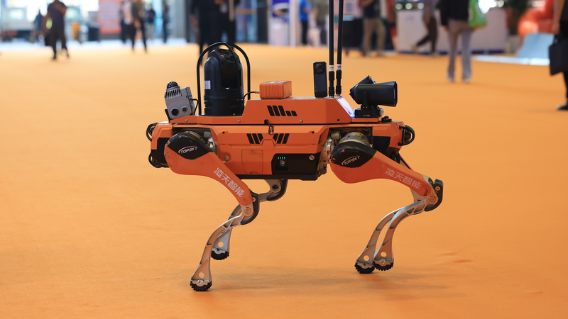 Drones_and_Robots_Take_Center_Stage_at_Shanghai_EDRR_Expo