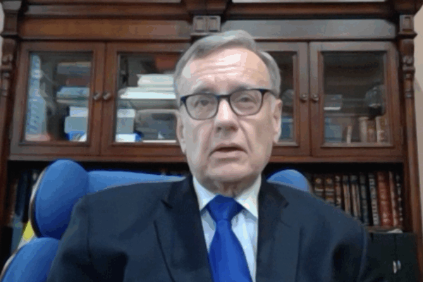 US Automakers Brace for âDramatic Impactâ from New Tariffs US Automakers Brace for âDramatic Impactâ from New Tariffs video poster