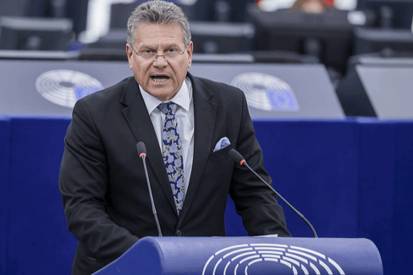 EU_Mulls_Anti_Tariff_Measures_as_US_Pause_Nears_End