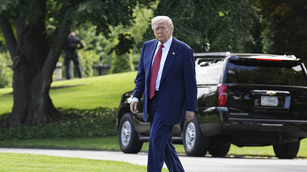 Europeans Turn Away from US: Summer Travel Plans Drop Over 10% Europeans_Turn_Away_from_US__Summer_Travel_Plans_Drop_Over_10_