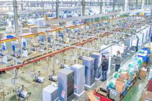 From_Toys_to_EVs__AI_Drives_a_Manufacturing_Revolution_in_the_Chinese_Mainland