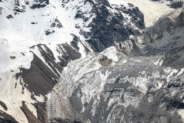 Glacier_Collapse_Buries_Swiss_Village_of_Blatten