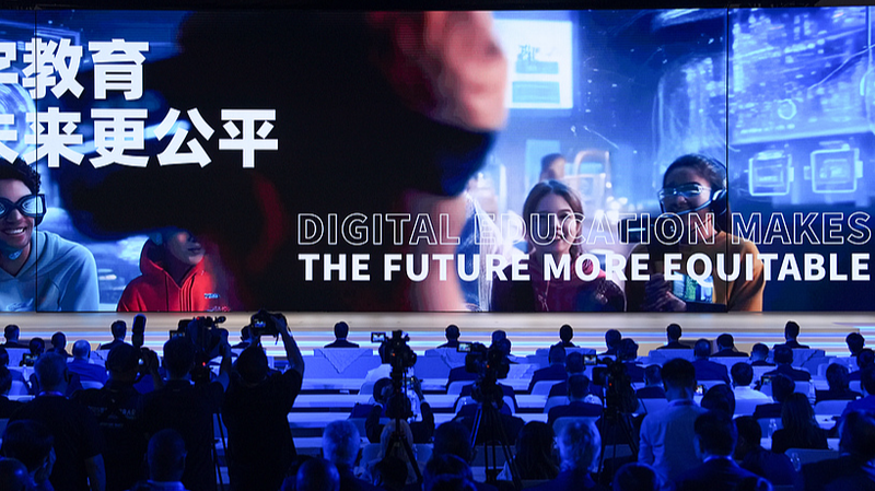 Global_Leaders_Unite_at_WDEC_2025_to_Empower_AI_Era_Learning