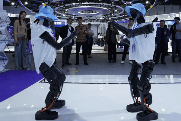 High-tech Expo in Beijing Unveils 1,200 Innovations for a Greener Future High_tech_Expo_in_Beijing_Unveils_1_200_Innovations_for_a_Greener_Future