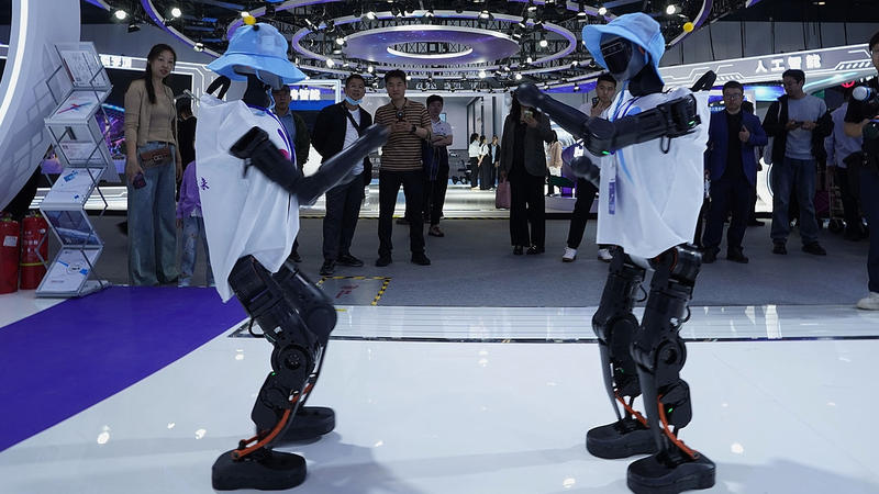 High_tech_Expo_in_Beijing_Unveils_1_200_Innovations_for_a_Greener_Future