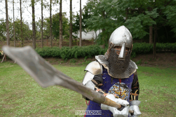 Inside Buhurt: Recreating Ancient Chinese Battlefields in Full-Contact Armor Inside_Buhurt__Recreating_Ancient_Chinese_Battlefields_in_Full_Contact_Armor