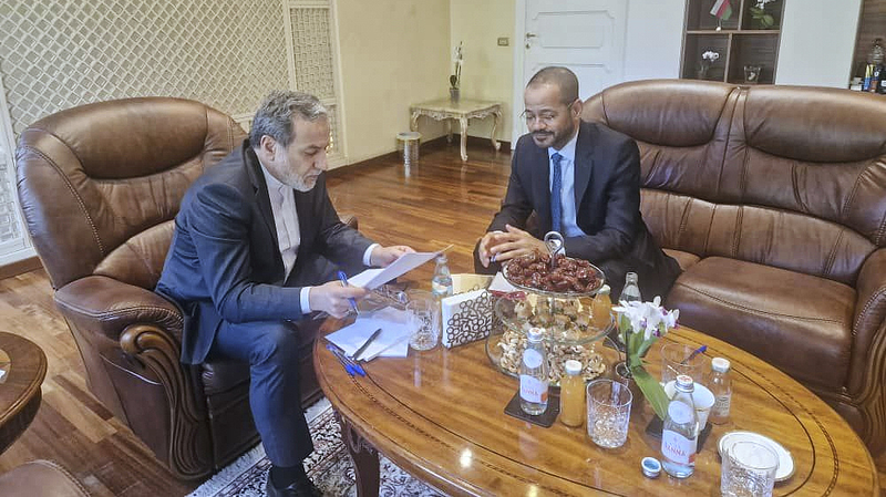 Iran_Hails_5th_Round_of_US_Talks_as__Most_Professional__Yet