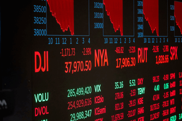 U.S. Officials Sold Stocks Ahead of Trump’s Tariff Plan U.S. Officials Sold Stocks Ahead of Trump’s Tariff Plan