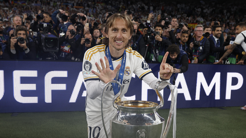 Modric_to_bow_out_at_Real_Madrid_after_13_trophy_laden_seasons