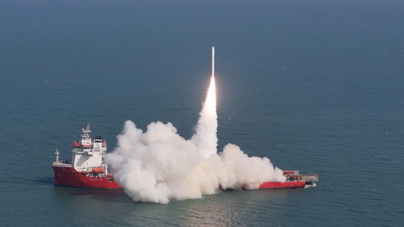 Philippines_President_Orders_Cabinet_Resignation_After_Election_Setback video poster