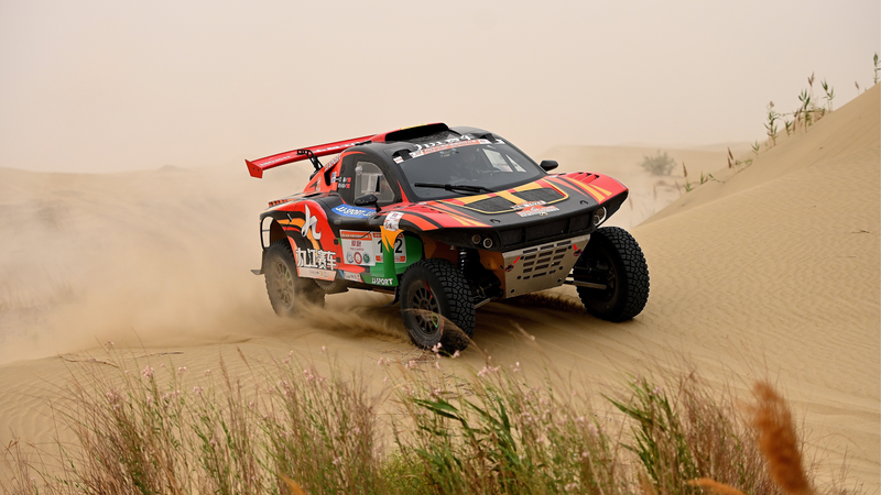 Racers Face Desert Fury in Stage 8 of Taklimakan Rally Racers_Face_Desert_Fury_in_Stage_8_of_Taklimakan_Rally video poster