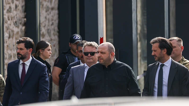 Russia__Ukraine_Agree_to_Swap_1_000_POWs_Each