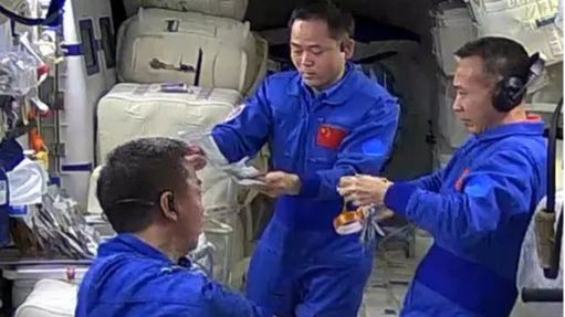 Scientists Unveil New Microbe Niallia tiangongensis on China’s Space Station Scientists_Unveil_New_Microbe_Niallia_tiangongensis_on_China_s_Space_Station
